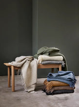 Last inn bildet i Galleri-visningsprogrammet, Falketind Ullpledd | 130x180 cm