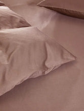 Last inn bildet i Galleri-visningsprogrammet, Høie | Harmoni | Formsydd Laken i Sateng | Varm Rosa