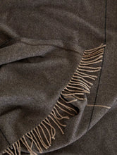 Last inn bildet i Galleri-visningsprogrammet, Monte Viso pledd | 130x200 cm | Mørk Brun