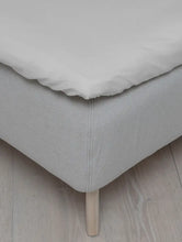 Last inn bildet i Galleri-visningsprogrammet, Høie | Formsydd | Laken i Ekstra Fin Bomull | Lys grå