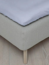 Last inn bildet i Galleri-visningsprogrammet, Høie | Harmoni | Formsydd Laken i Sateng | Dus Blå