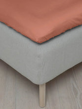 Last inn bildet i Galleri-visningsprogrammet, Høie | Harmoni | Formsydd Laken i Sateng | Dus Terrakota