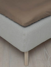 Last inn bildet i Galleri-visningsprogrammet, Høie | Harmoni | Formsydd Laken i Sateng | Valnøtt