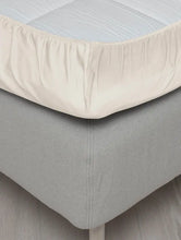 Last inn bildet i Galleri-visningsprogrammet, Høie | Harmoni | Formsydd Laken i Sateng | Elfenben