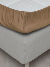 Last inn bildet i Galleri-visningsprogrammet, Høie | Harmoni | Formsydd Laken i Sateng | Gyllen Beige